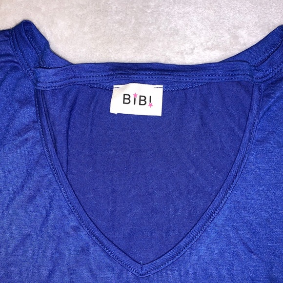 Casual Blue Top - Picture 3 of 8